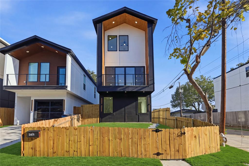 2400 Dyson Street Property Photo 1