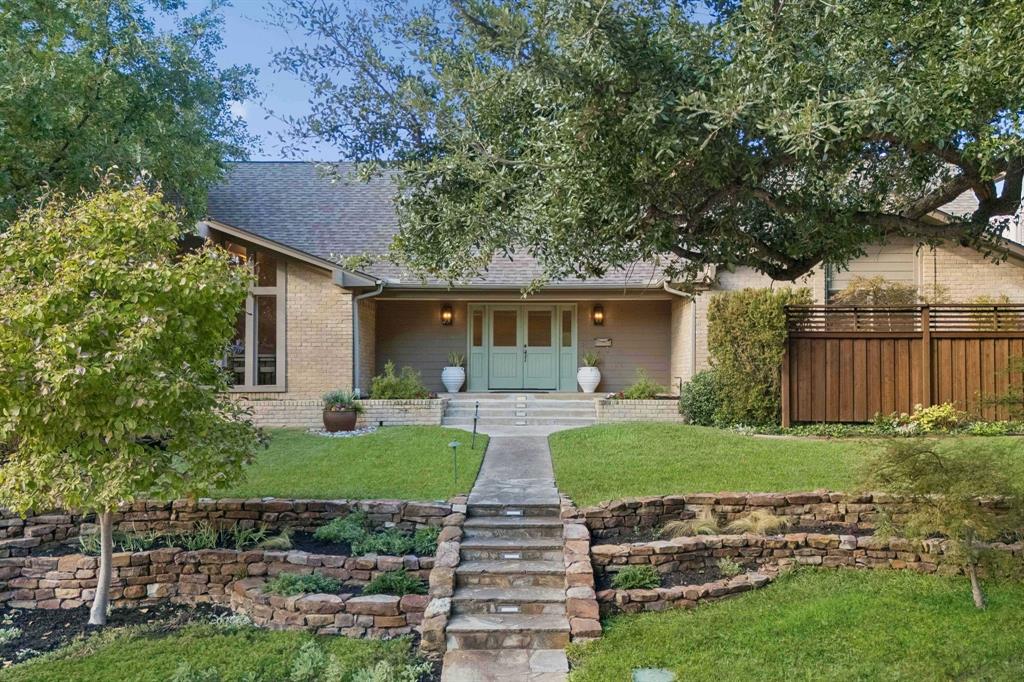 10115 Chesterton Drive Property Photo 1