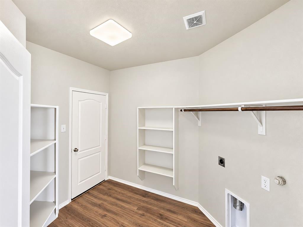 1632 Kawati Way Property Photo 9