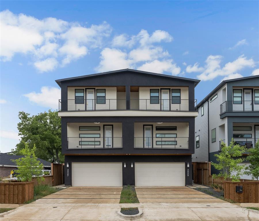 2427 Vagas Street Property Photo 1