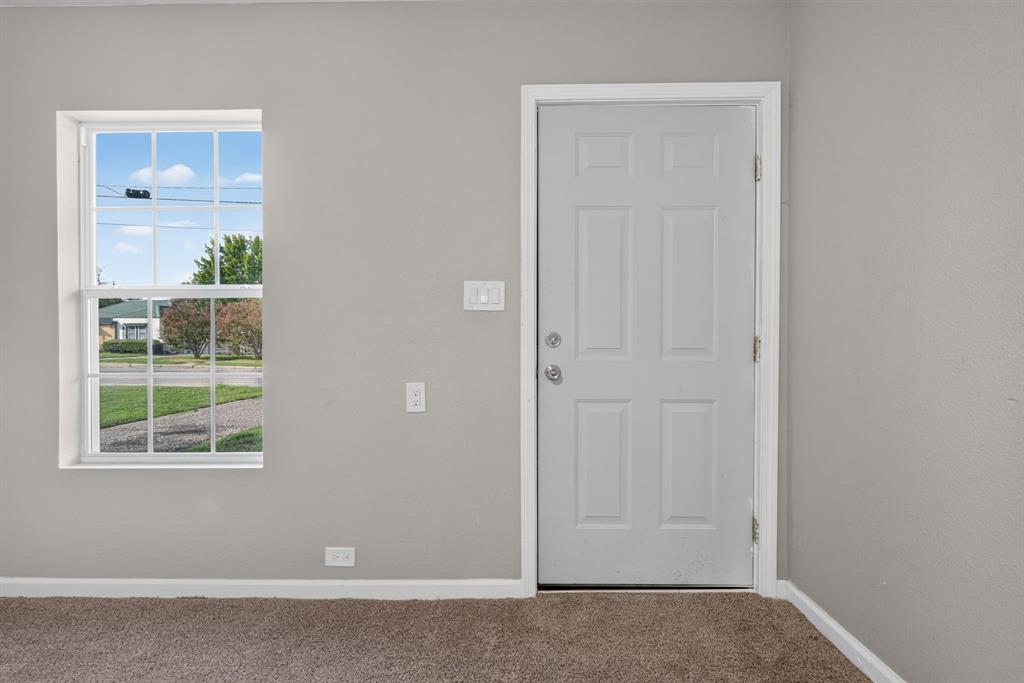 1010 Se 20th Street Property Photo 4