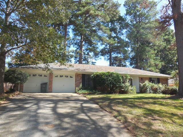 9509 Royalton Drive Property Photo 1
