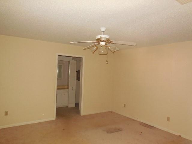 9509 Royalton Drive Property Photo 11