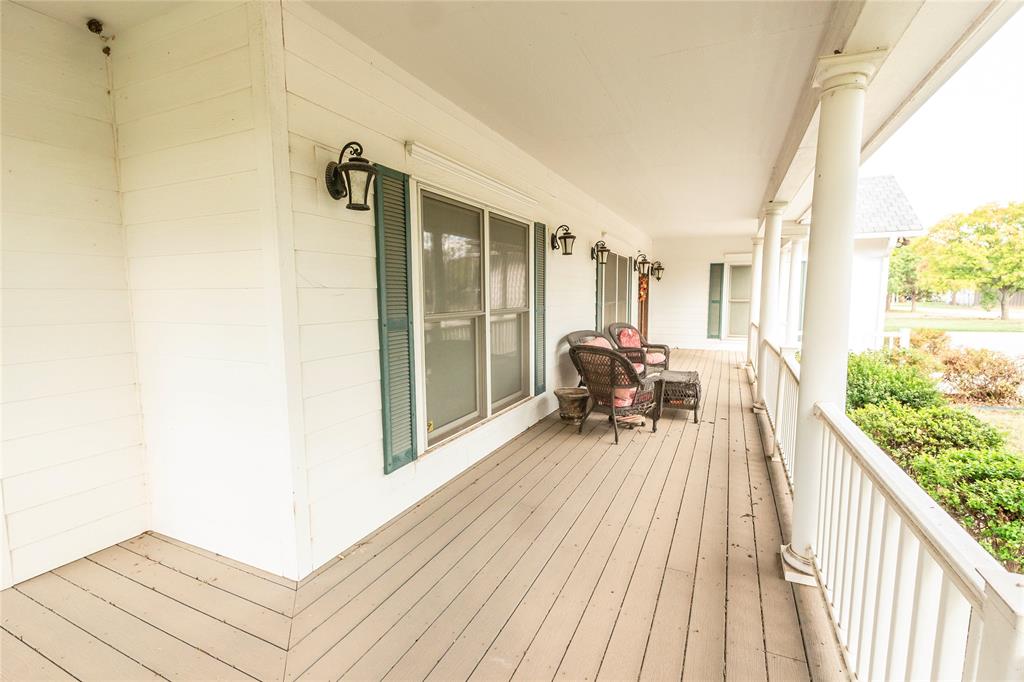 206 Poplar Street Property Photo 1