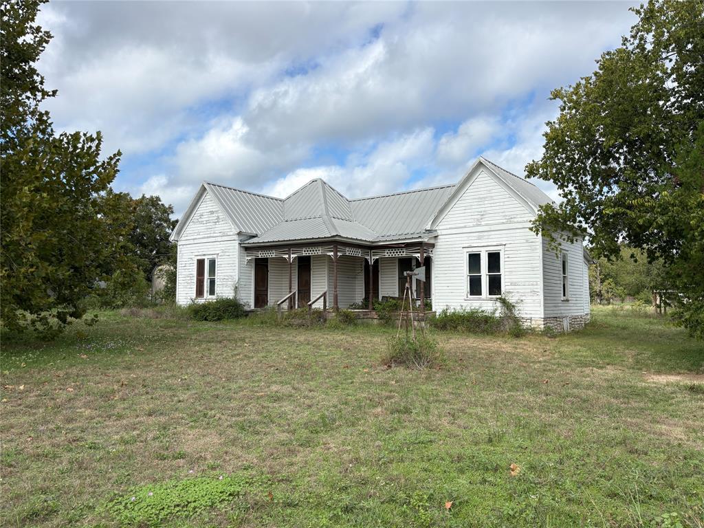 104 A E North Street Property Photo 1