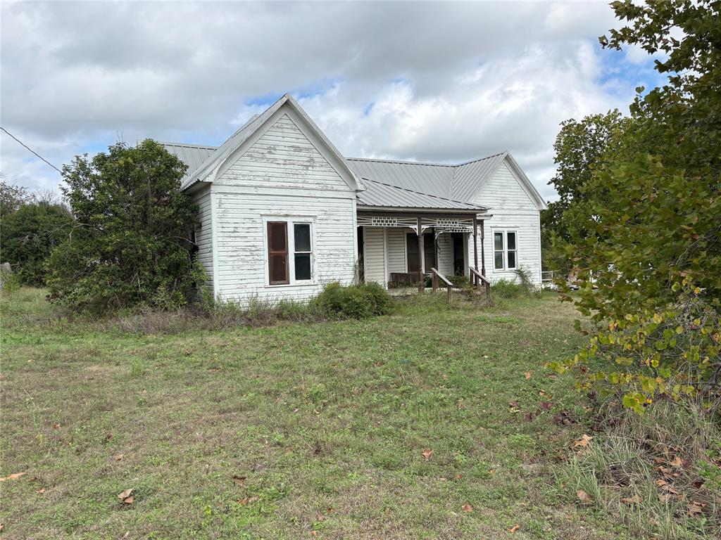 104 A E North Street Property Photo 2