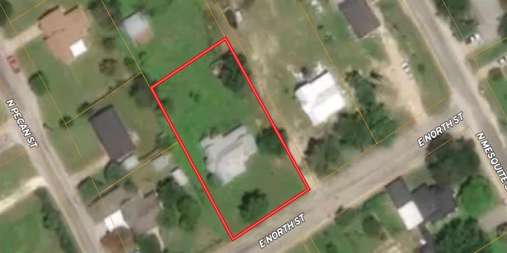 104 A E North Street Property Photo 3