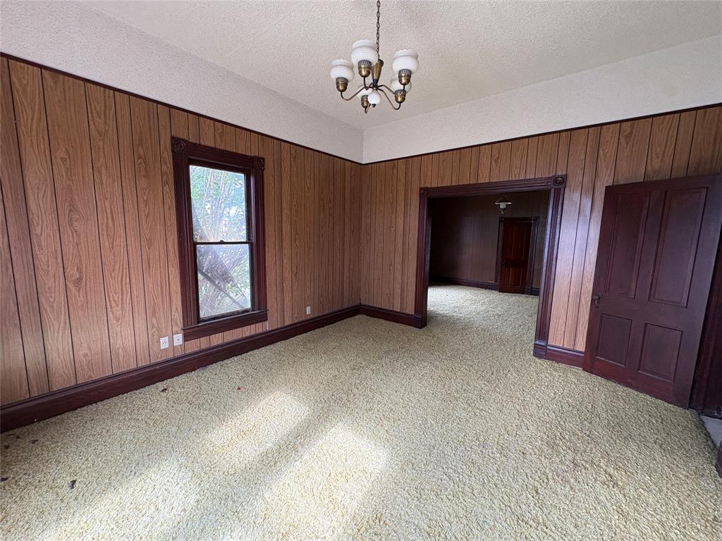 104 A E North Street Property Photo 8