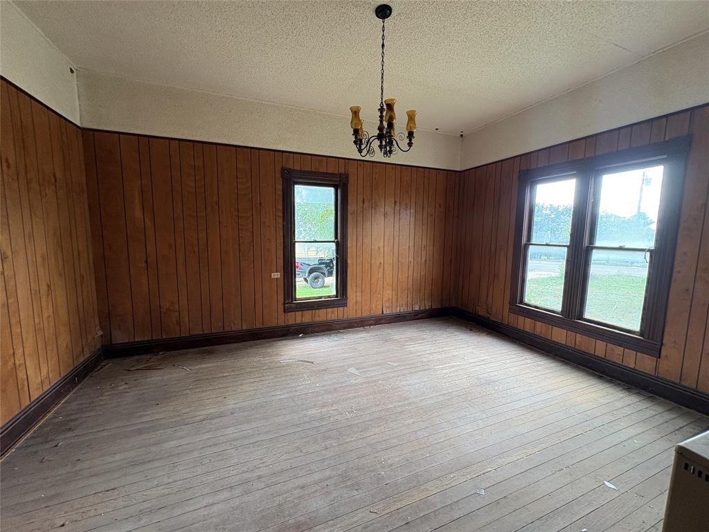 104 A E North Street Property Photo 17