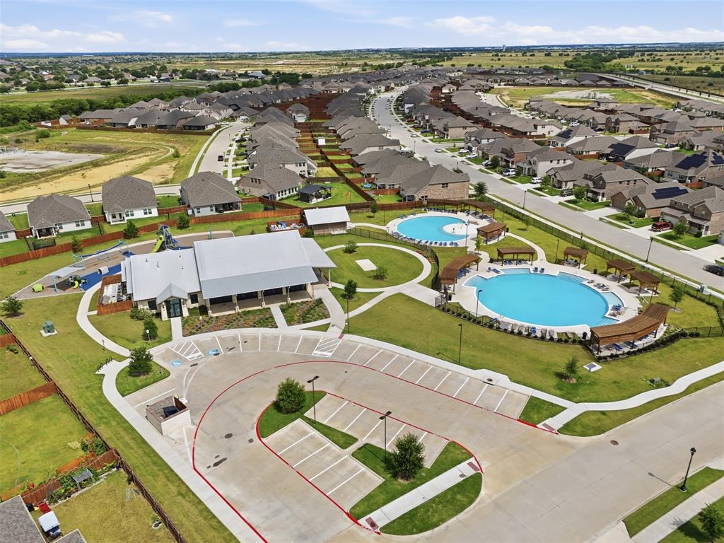 2220 Dyre Drive Property Photo 31