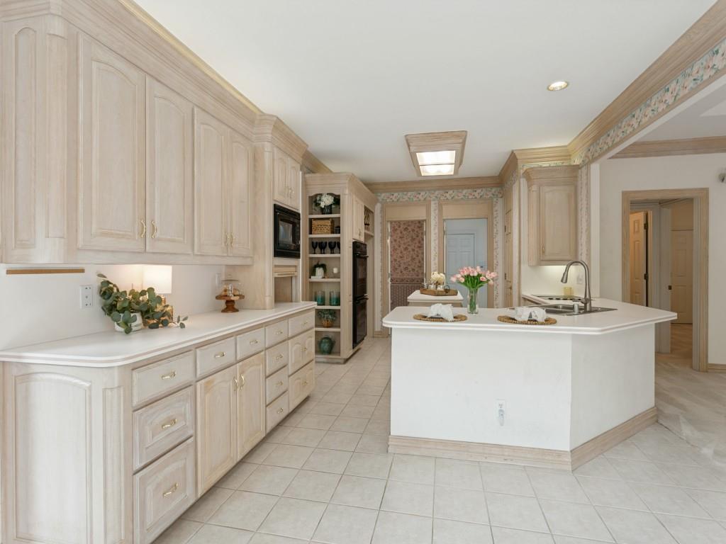 2008 Winding Creek Boulevard Property Photo 17