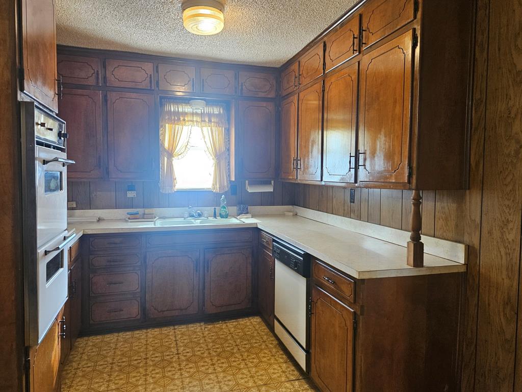 4117 Parrish Road Property Photo 5