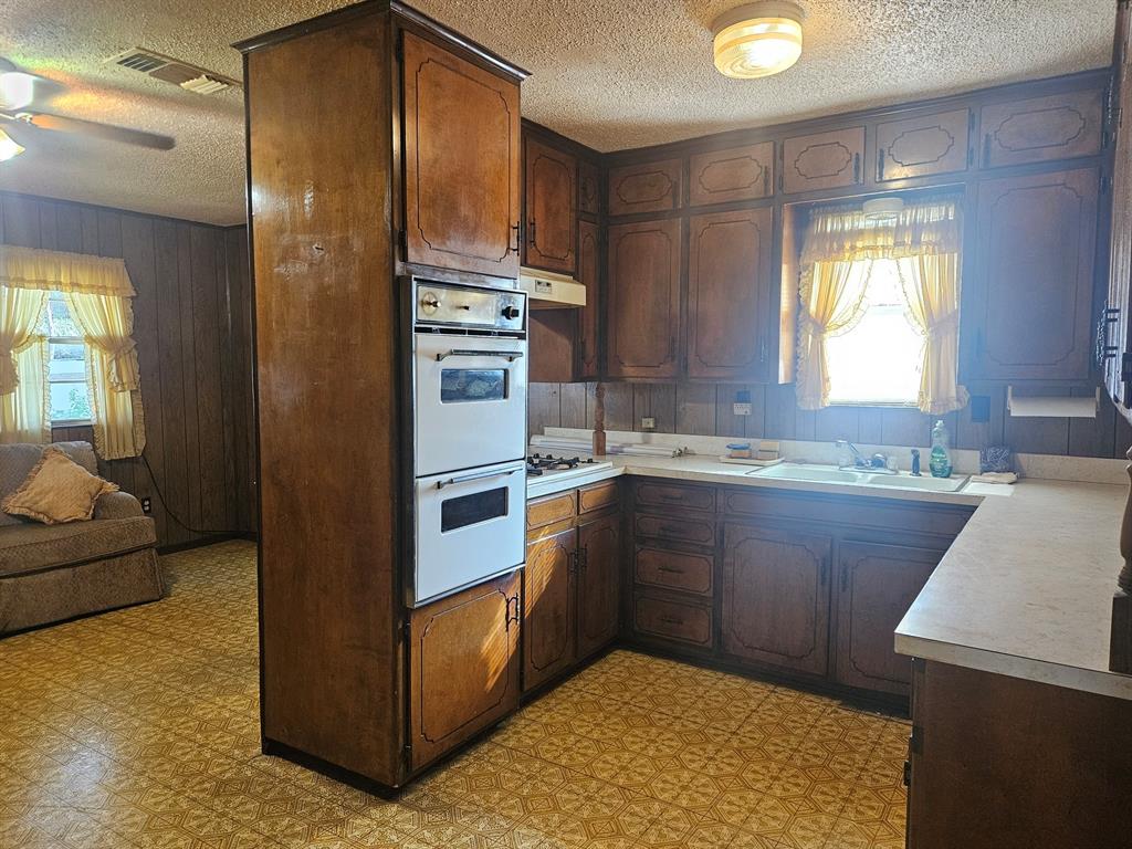 4117 Parrish Road Property Photo 6