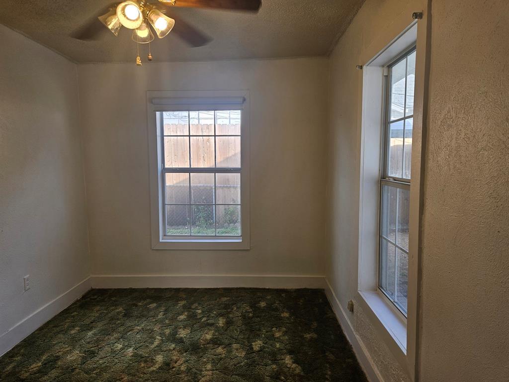 4117 Parrish Road Property Photo 7