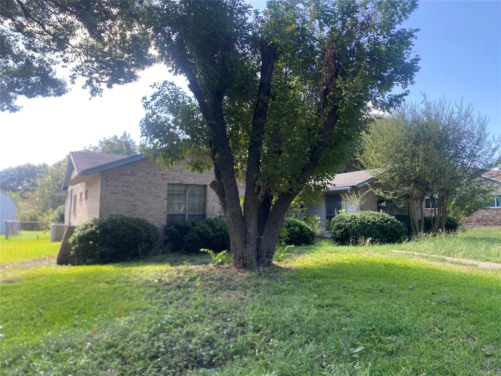 308 Valleyglen Drive Property Photo 1