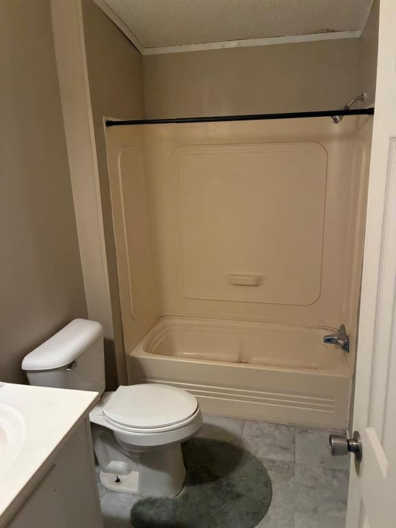 102 S Houston Street Property Photo 9