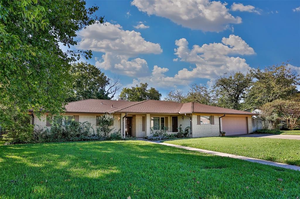 1912 Cypress Court Property Photo 1