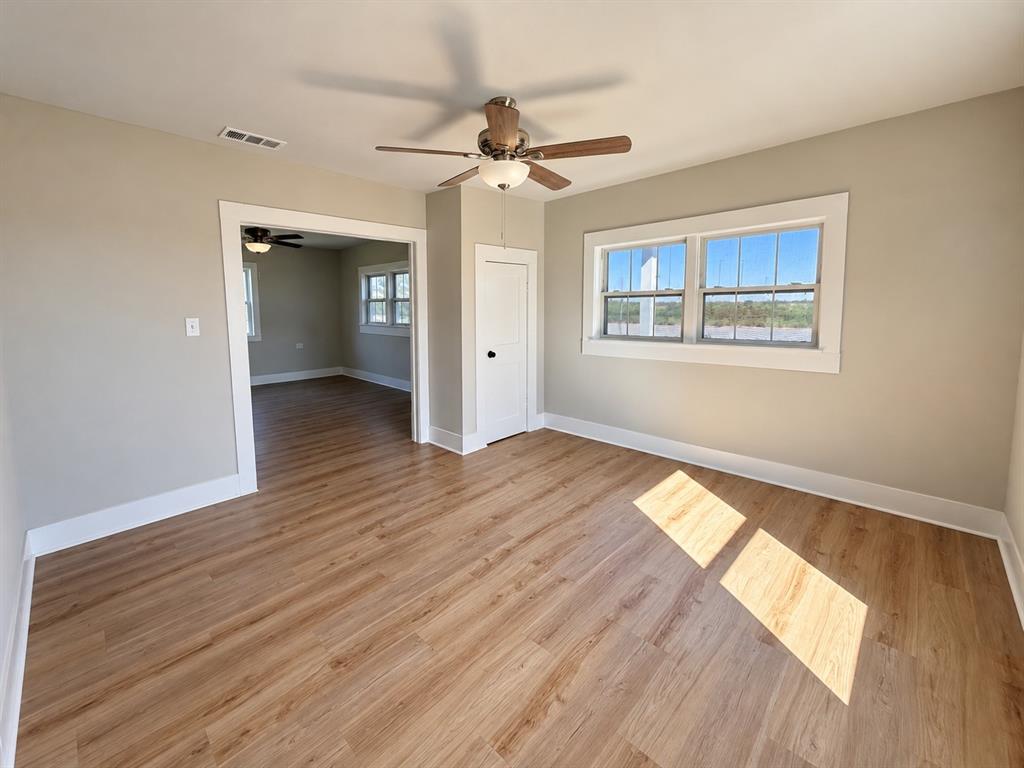 401 N Frontage Road Property Photo 5