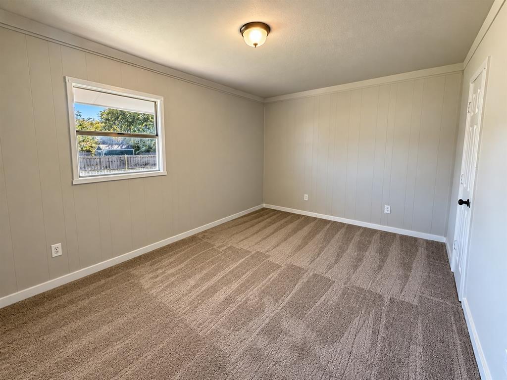 401 N Frontage Road Property Photo 10