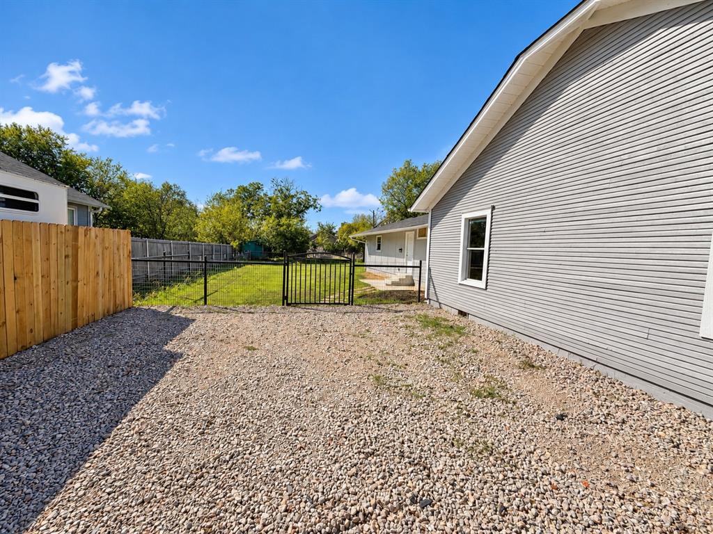 401 N Frontage Road Property Photo 19