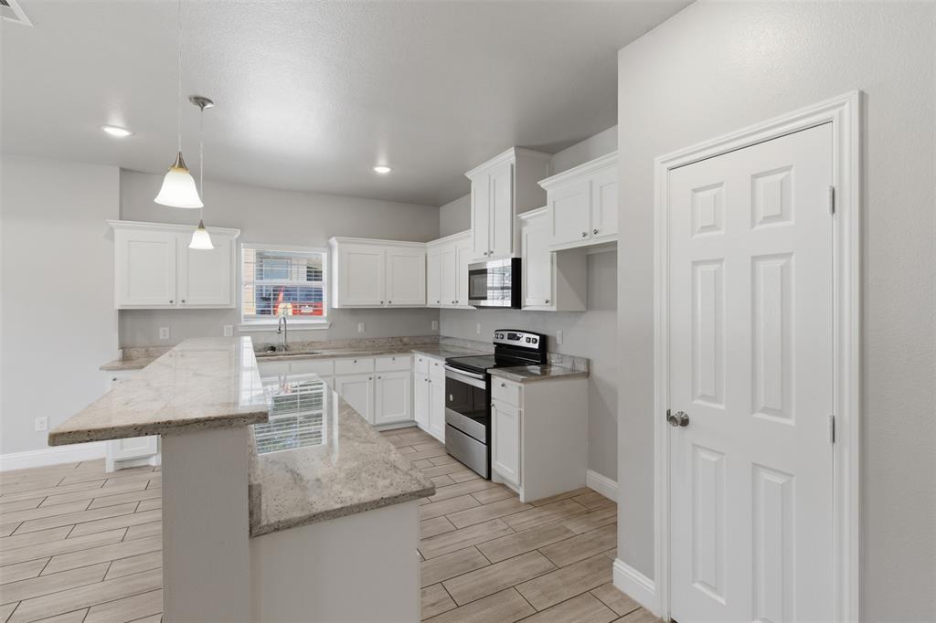 3614 Short Street Property Photo 4