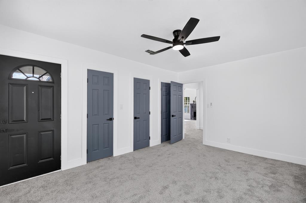 815 E Robert Street Property Photo 23