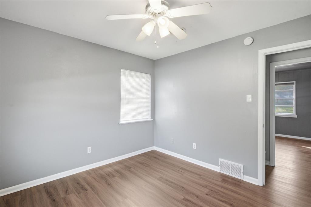 1421 Eastview Drive Property Photo 25