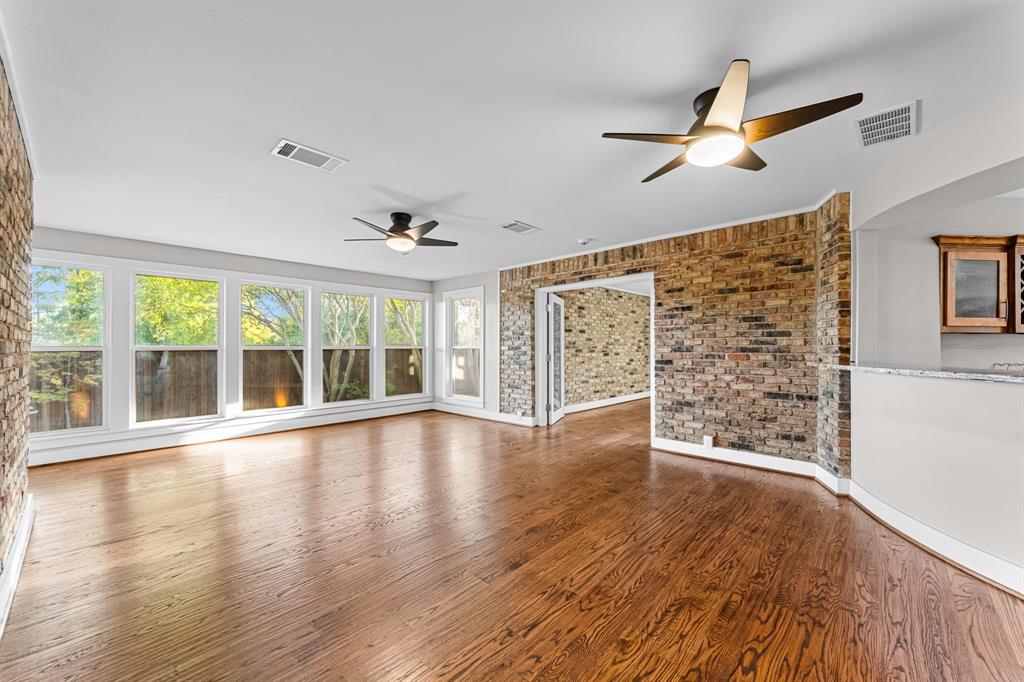 9656 Ravensway Drive Property Photo 22