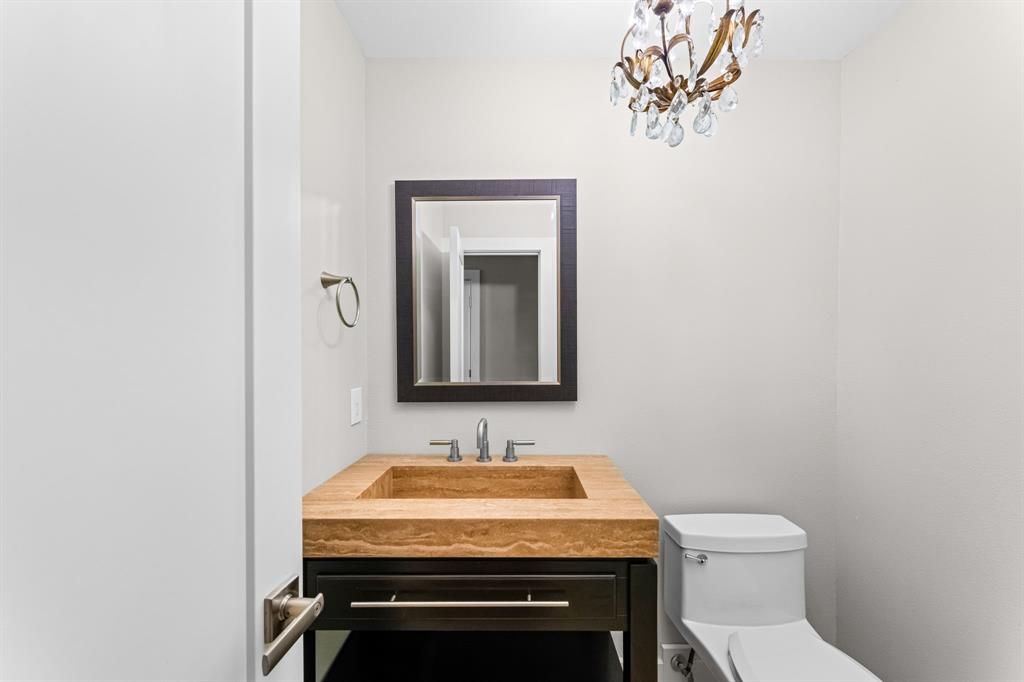 9656 Ravensway Drive Property Photo 27