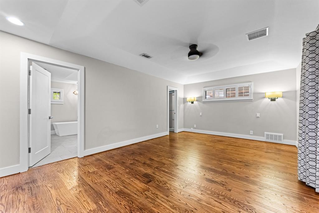 9656 Ravensway Drive Property Photo 29