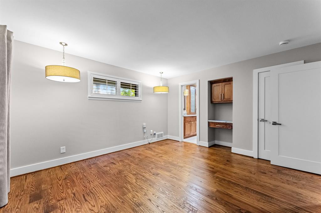 9656 Ravensway Drive Property Photo 36