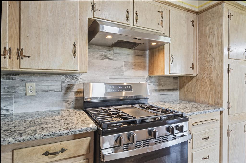 6115 Overlake Drive Property Photo 13