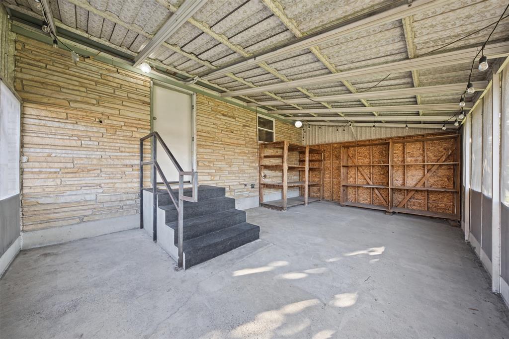 6115 Overlake Drive Property Photo 15
