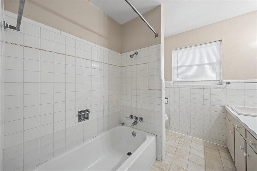6115 Overlake Drive Property Photo 27