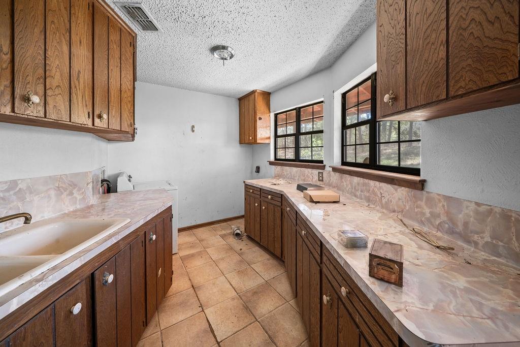 11340 Fm 315 Property Photo 1