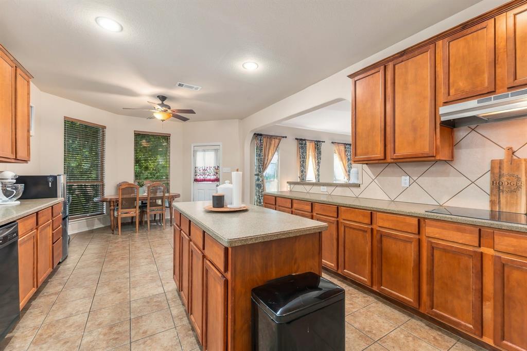 5767 Skinner Way Property Photo 12