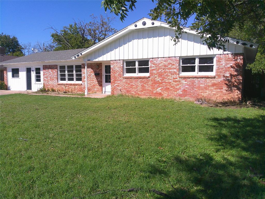 4040 N 10th Street Property Photo 1