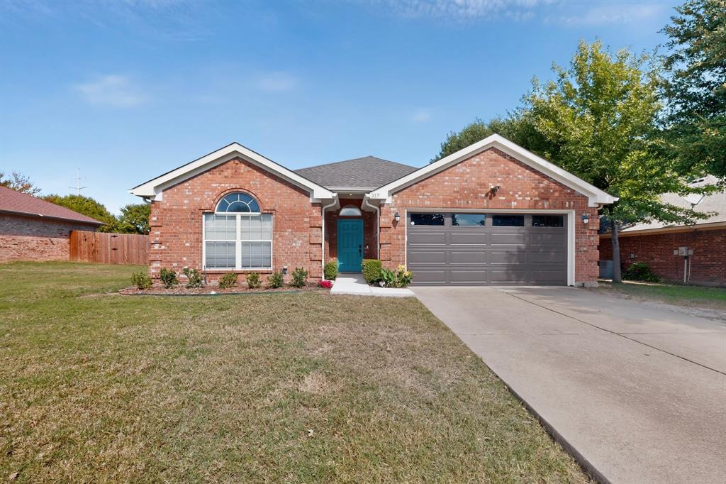 317 Sagebrush Lane Property Photo 1