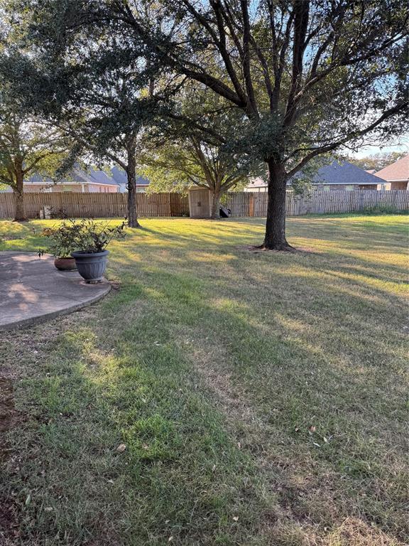 306 Bradford Circle Property Photo 2