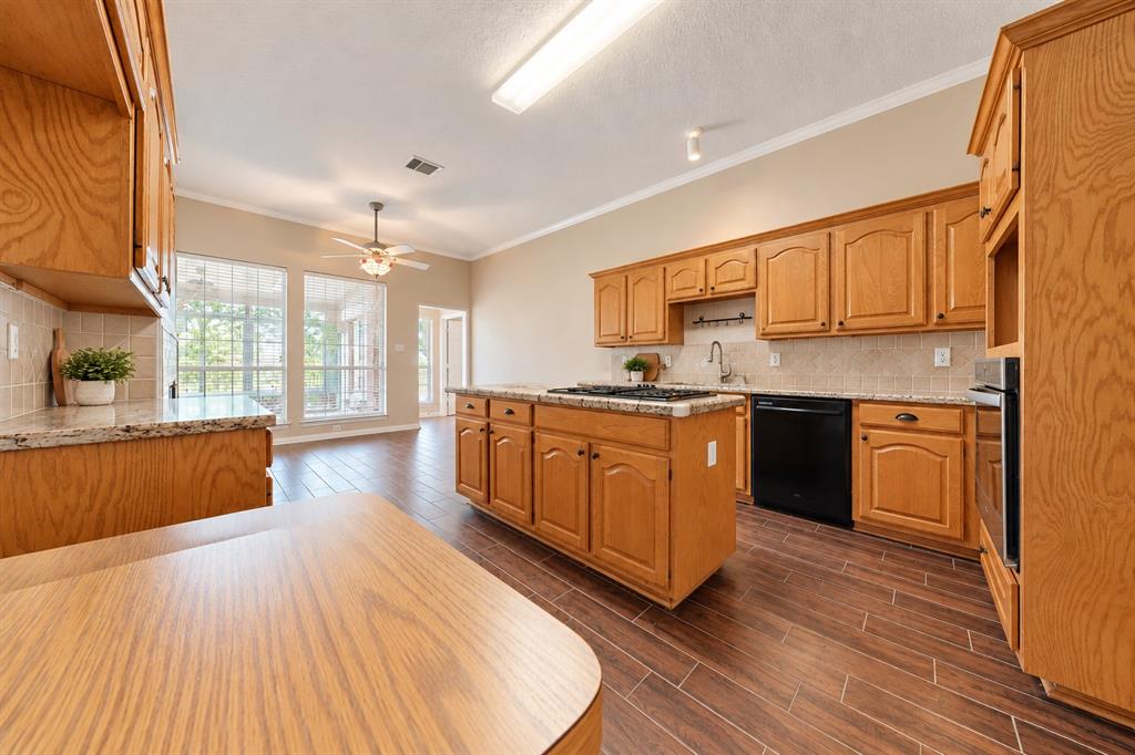1249 Cross Creek Drive Property Photo 5