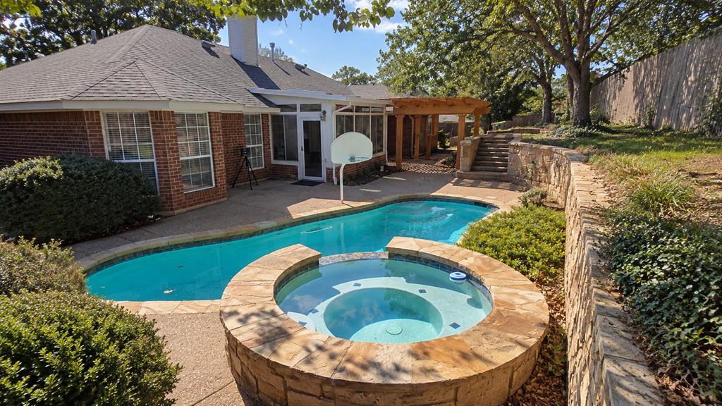 1249 Cross Creek Drive Property Photo 12