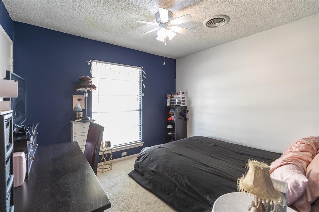 2633 S 41st Street Property Photo 16