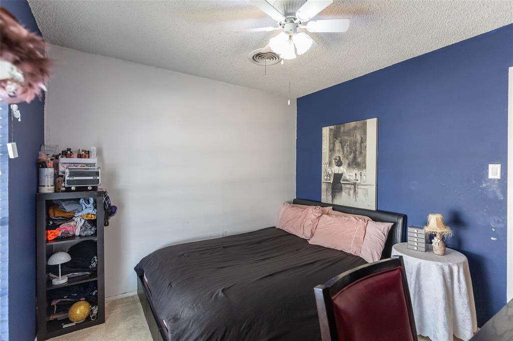 2633 S 41st Street Property Photo 17