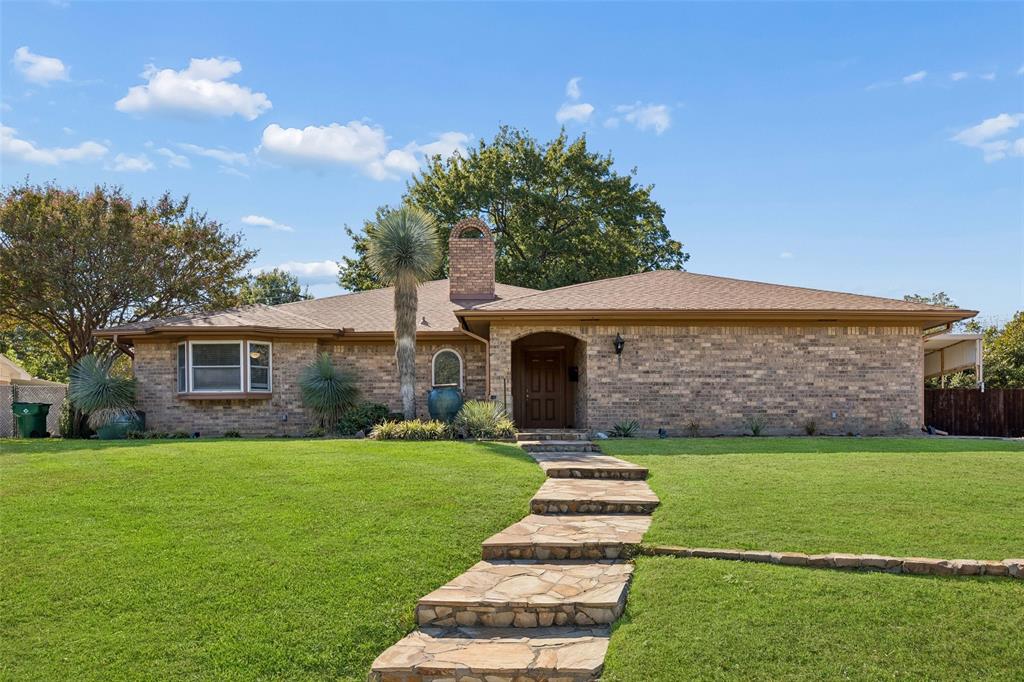 5945 Diamond Oaks Drive Property Photo 1