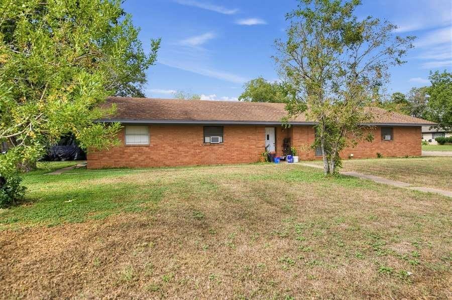 110 Cheyenne Property Photo 2