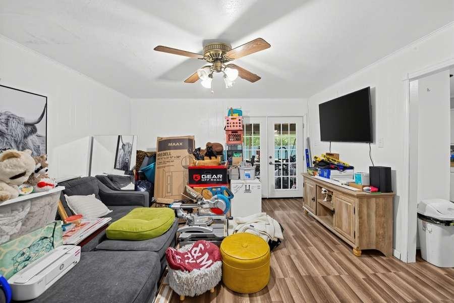 110 Cheyenne Property Photo 4