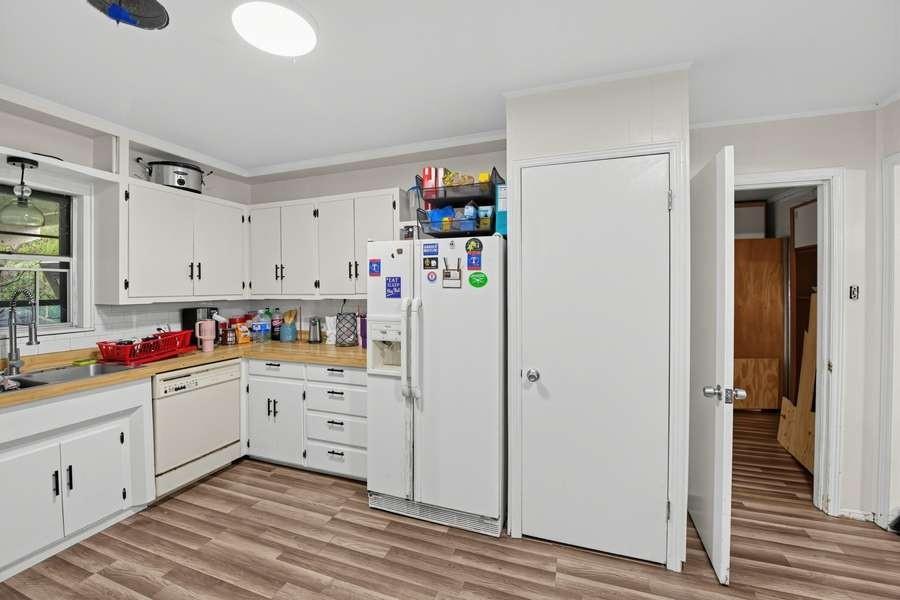 110 Cheyenne Property Photo 5