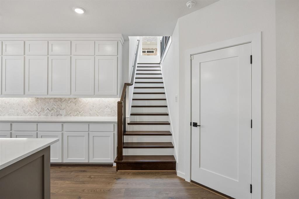 1540 Pirene Alley Property Photo 8