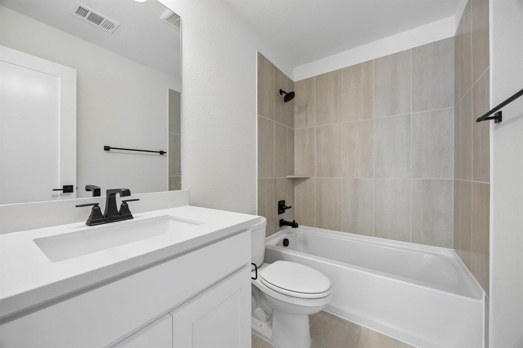 1540 Pirene Alley Property Photo 21