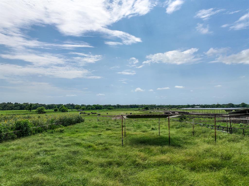 270 Fm 2560 Property Photo 27